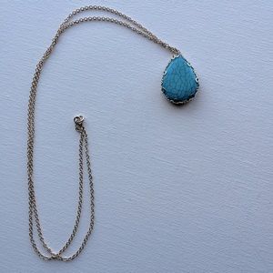 Turquoise stone pendant necklace